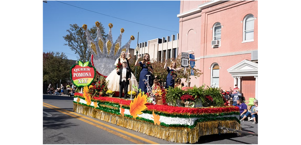 Apple Harvest Parade - CLICK the picture to sign up now to participate!